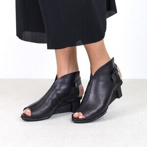 Trippen Women's Mandarin Black Peeptoe Wedge Ankle Bootie Size 38 7